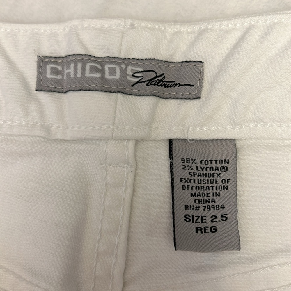Chico’s Platinum White Jeans Chico’s Size 2.5 (14) - Picture 4 of 10